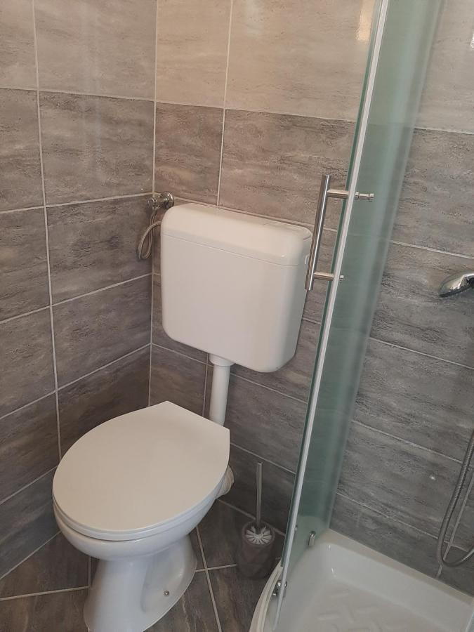 Apartment Enis Барбаріґа Екстер'єр фото