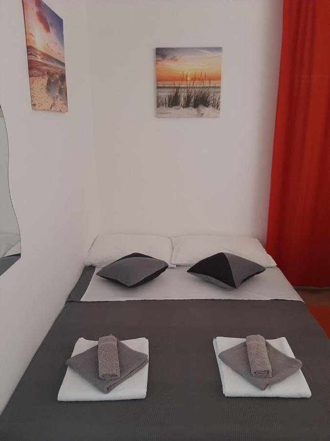 Apartment Enis Барбаріґа Екстер'єр фото
