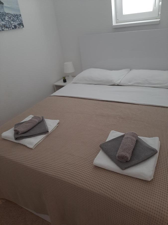 Apartment Enis Барбаріґа Екстер'єр фото